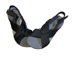 Clarks Cloud Steppers Sandals Size 7in